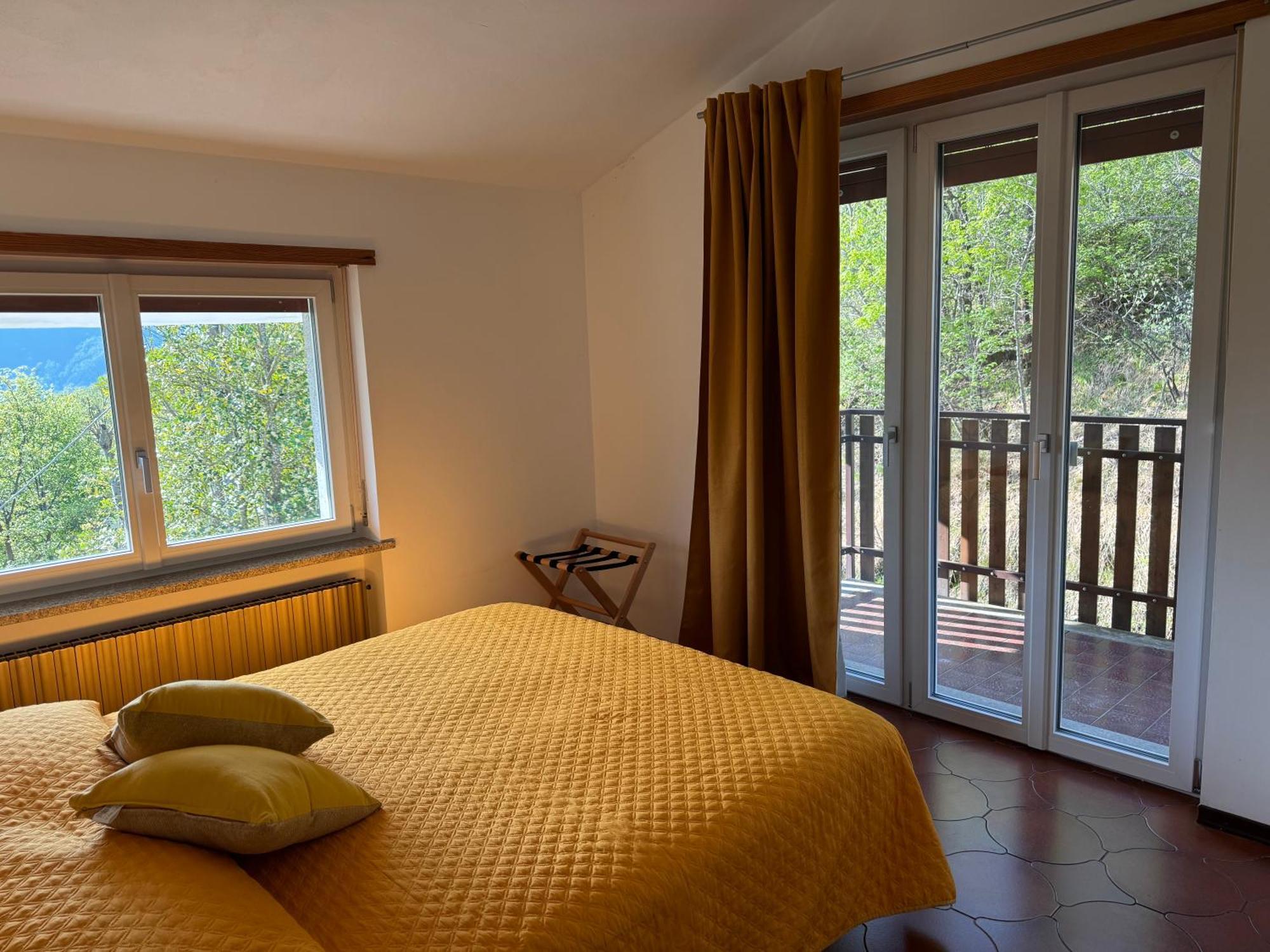 Gold Cave Casa Vacanze Relax Nel Bosco Appartamenti Pessinetto Exterior photo